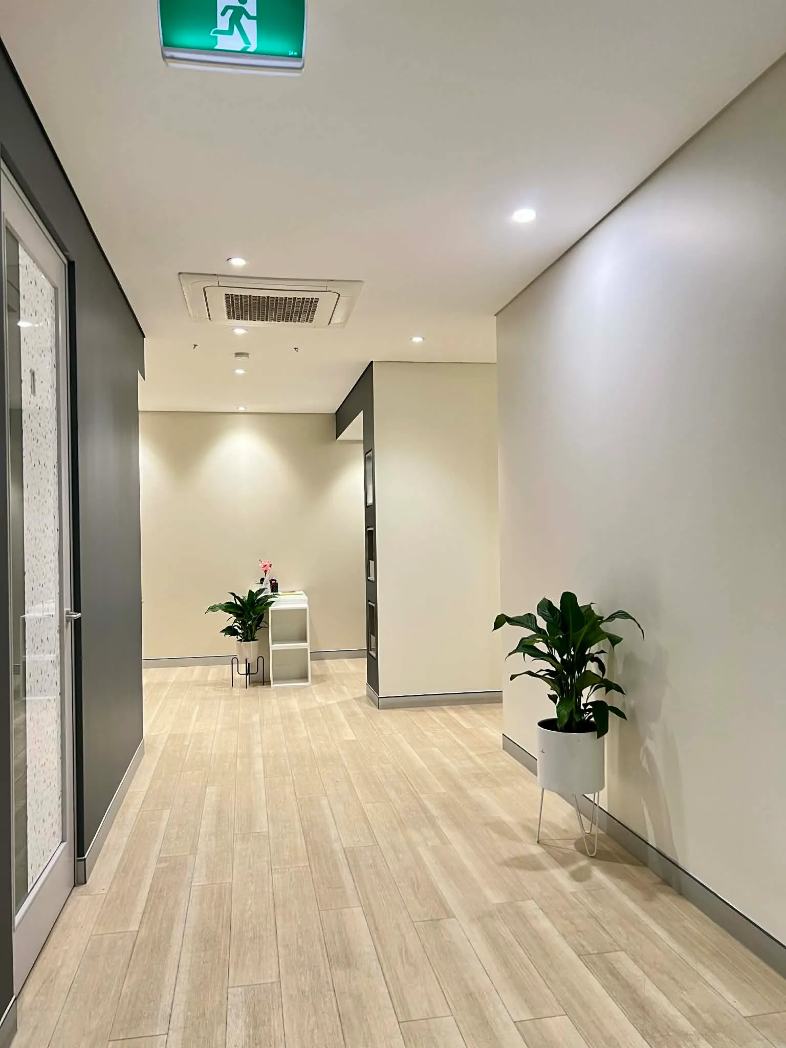 Emerald Green Thai Style Storefront interior